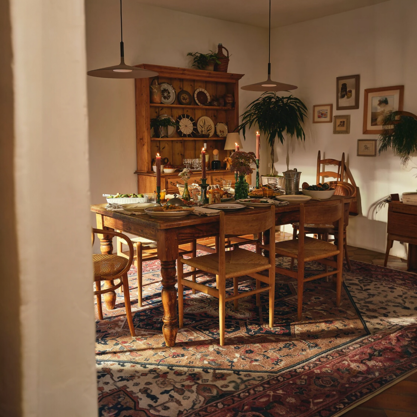 Santiago Camel & Scarlet Traditional Tufted Washable Rug