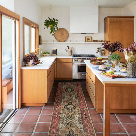 Santiago Camel & Scarlet Traditional Tufted Washable Rug