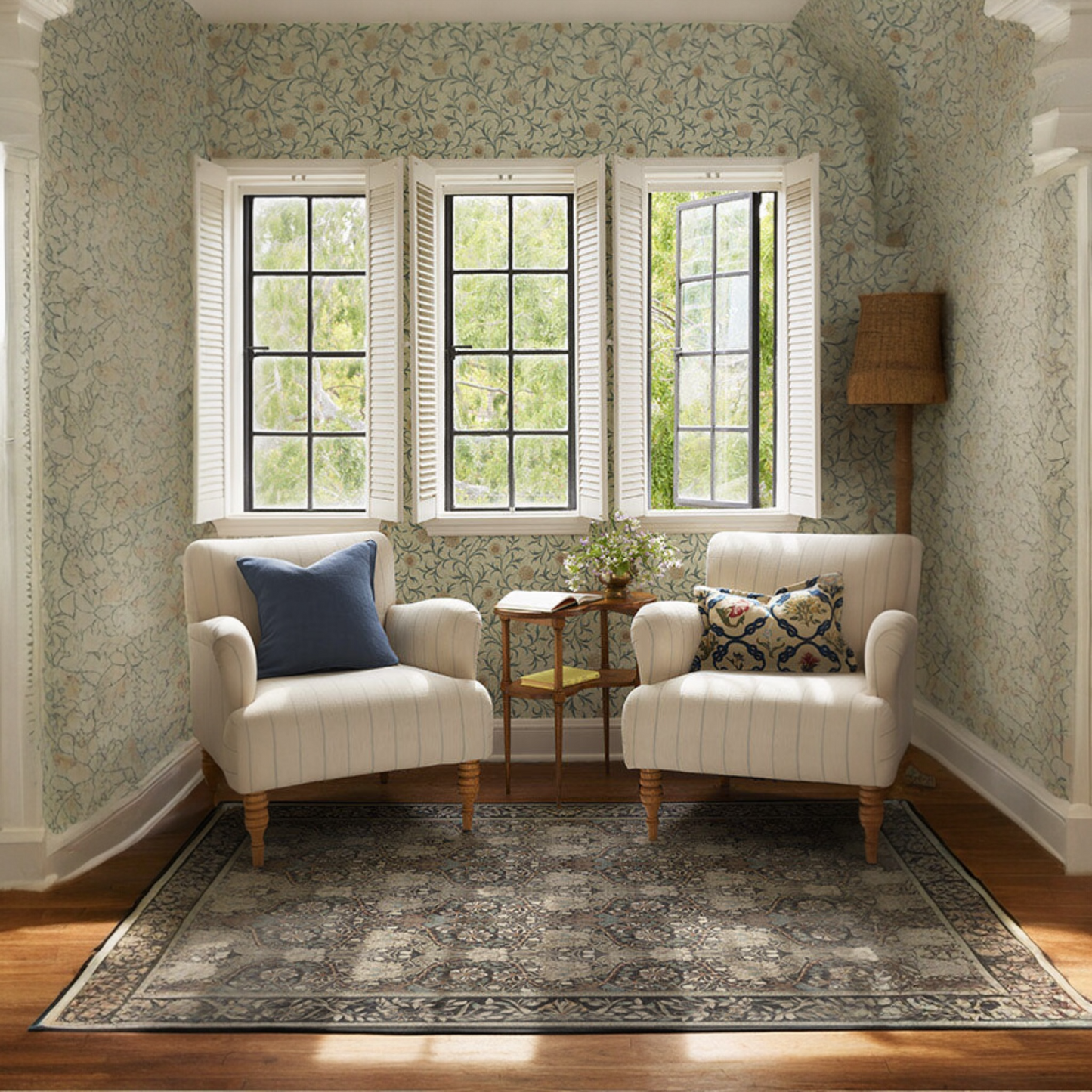 Honeysuckle & Tulip Dark Wood Tufted Washable Rug